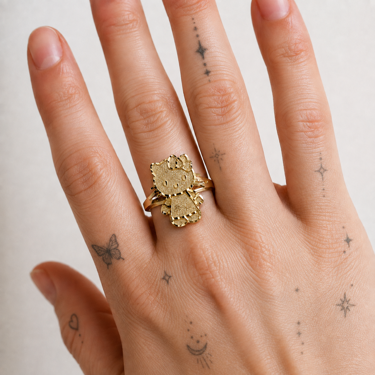 14k Hello kitty ring